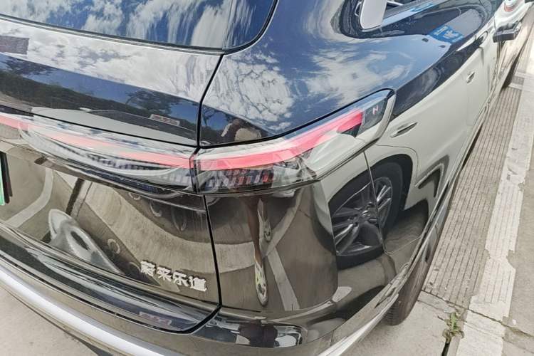 Used ONVO Luxeed L90 2025 Model—Ultra Six-Seater Version Right Rear Taillight