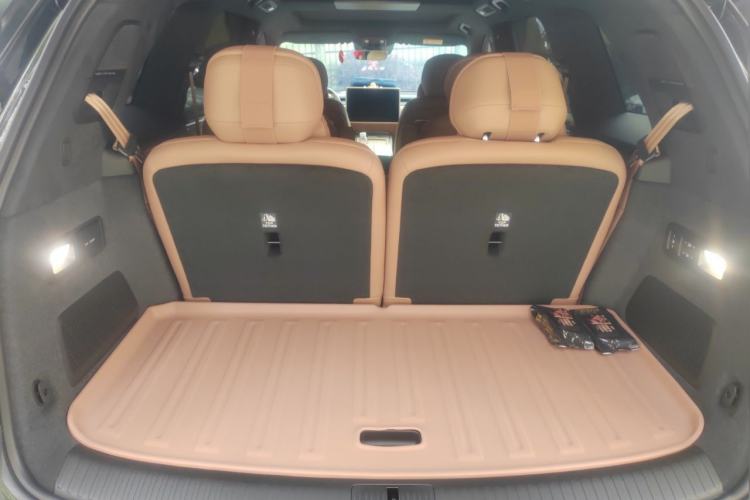 Used ONVO Luxeed L90 2025 Model—Max Six-Seater Version Trunk