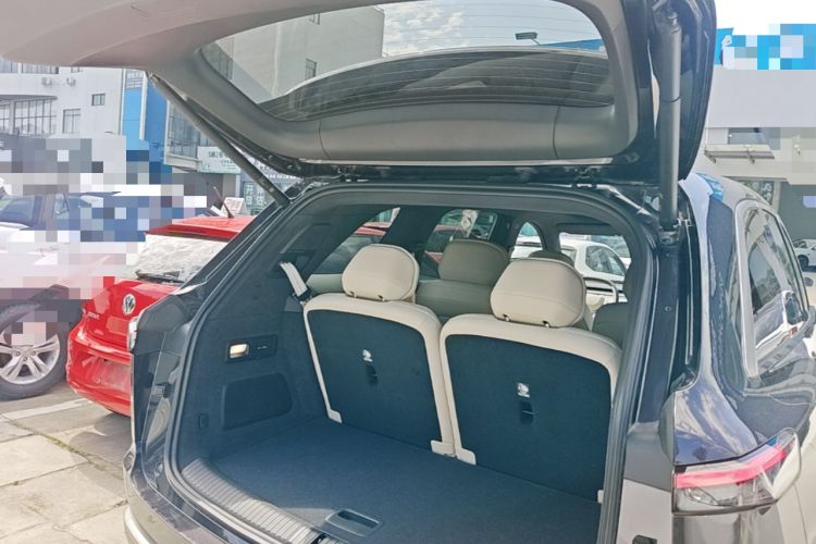 Used ONVO Luxeed L90 2025 Model—Ultra Six-Seater Version Trunk