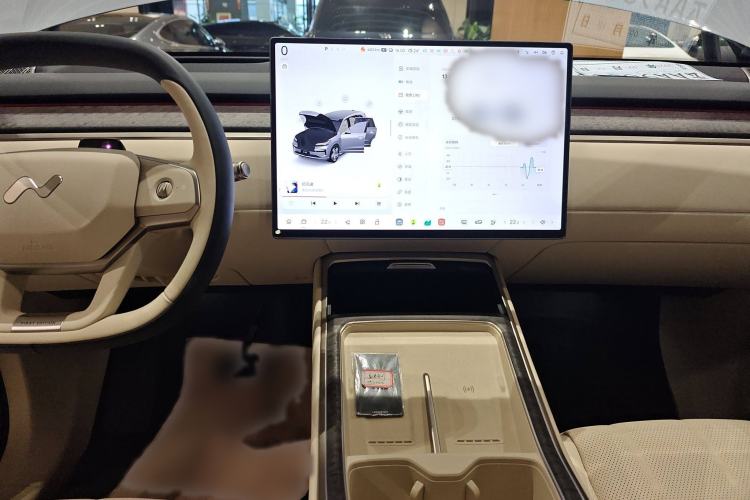 Used ONVO Luxeed L90 2025 Model—Ultra Six-Seater Version Audio And AC Panel