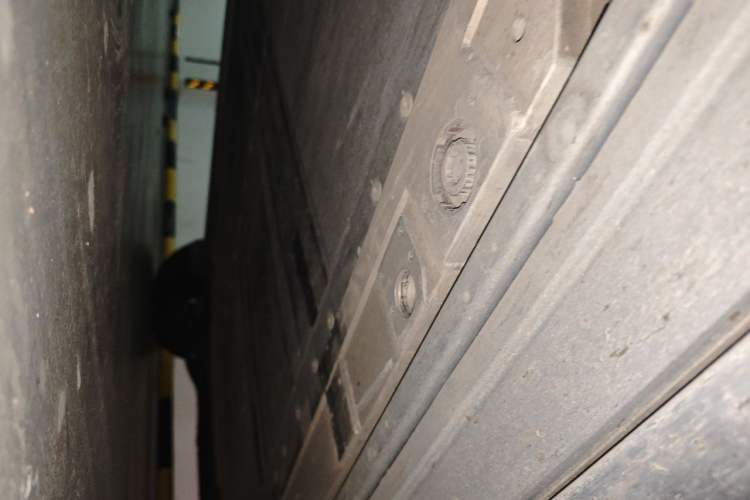 Used ONVO Luxeed L90 2025 Model—Black Knight Special Edition—Six-Seater Chassis Front Left