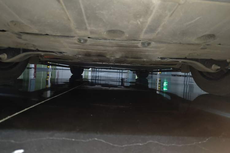Used ONVO Luxeed L90 2025 Model—Max Six-Seater Version Chassis Rear