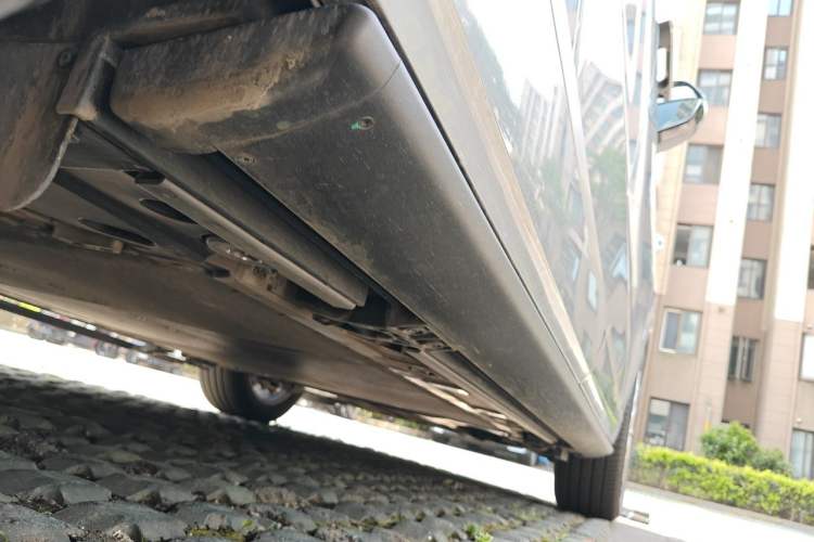 Used ONVO Luxeed L90 2025 Model—Ultra Six-Seater Version Chassis Rear Right