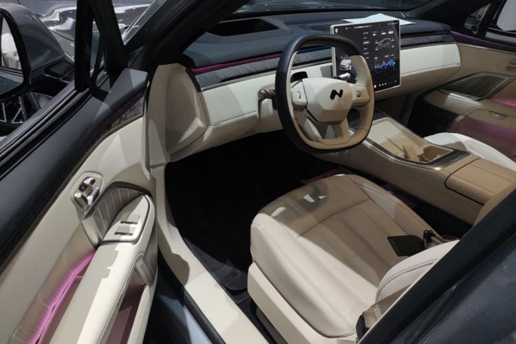 Used ONVO Luxeed L90 2025 Model—Ultra Six-Seater Version Driver Seat