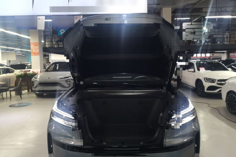 Used ONVO Luxeed L90 2025 Model—Ultra Six-Seater Version Engine Bay