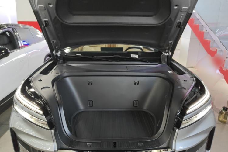 Used ONVO Luxeed L90 2025 Model Max Six-Seater 60-degree Battery Edition Engine Bay