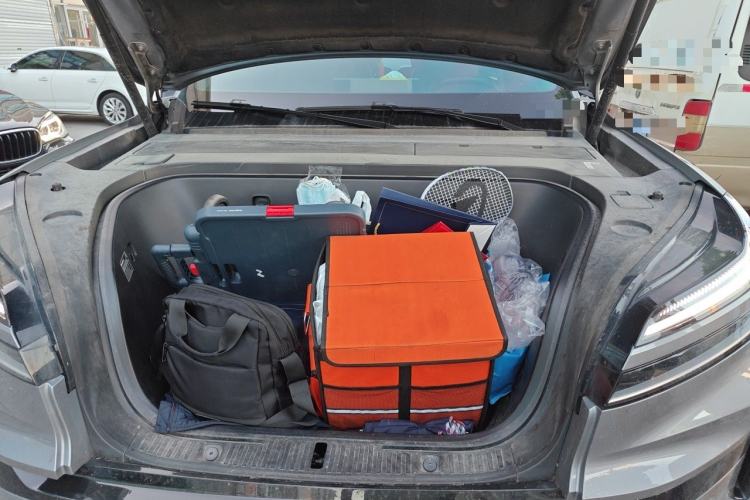 Used ONVO Luxeed L90 2025 Model—Ultra Six-Seater Version Engine Bay