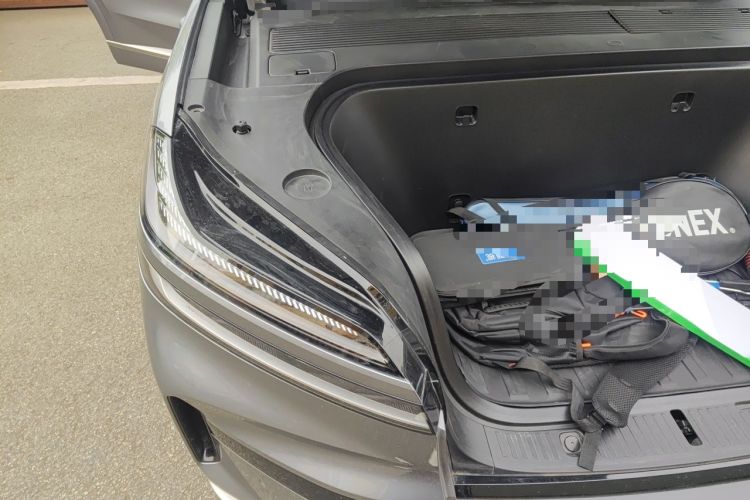 Used ONVO Luxeed L90 2025 Model—Ultra Six-Seater Version Engine Bay Right