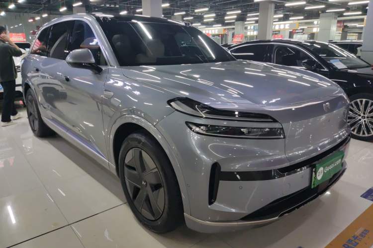 Used ONVO Luxeed L90 2025 Model—Max Six-Seater Version Exterior 1