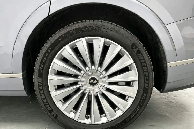 Used ONVO Luxeed L90 2025 Model Ultra Six-Seater 60-degree Battery Edition Exterior 10