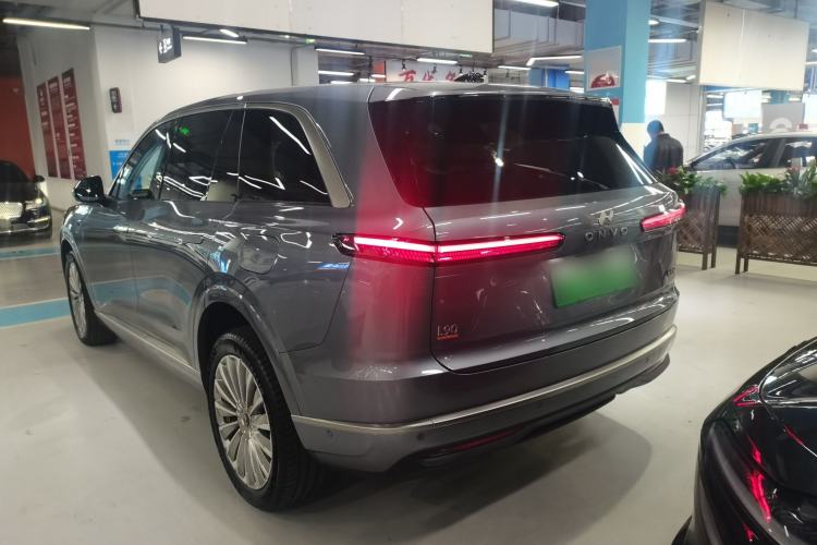 Used ONVO Luxeed L90 2025 Model—Ultra Six-Seater Version Exterior 2
