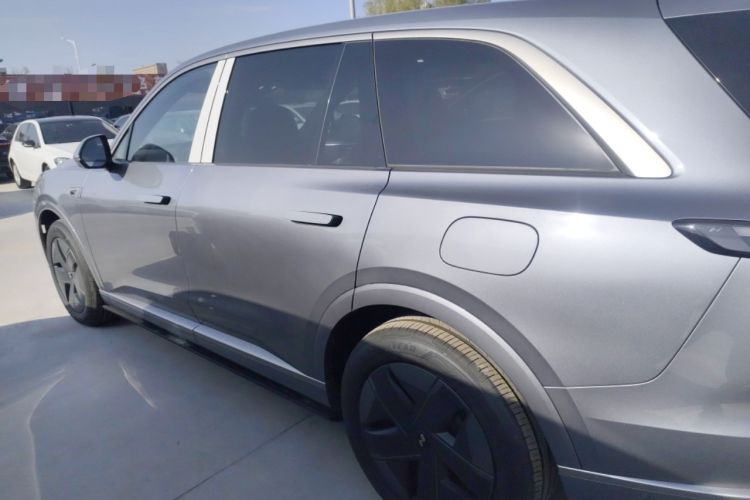 Used ONVO Luxeed L90 2025 Model—Max Six-Seater Version Exterior 3