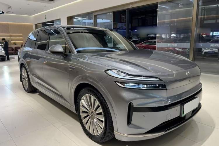 Used ONVO Luxeed L90 2025 Model—Max Six-Seater Version Exterior 4