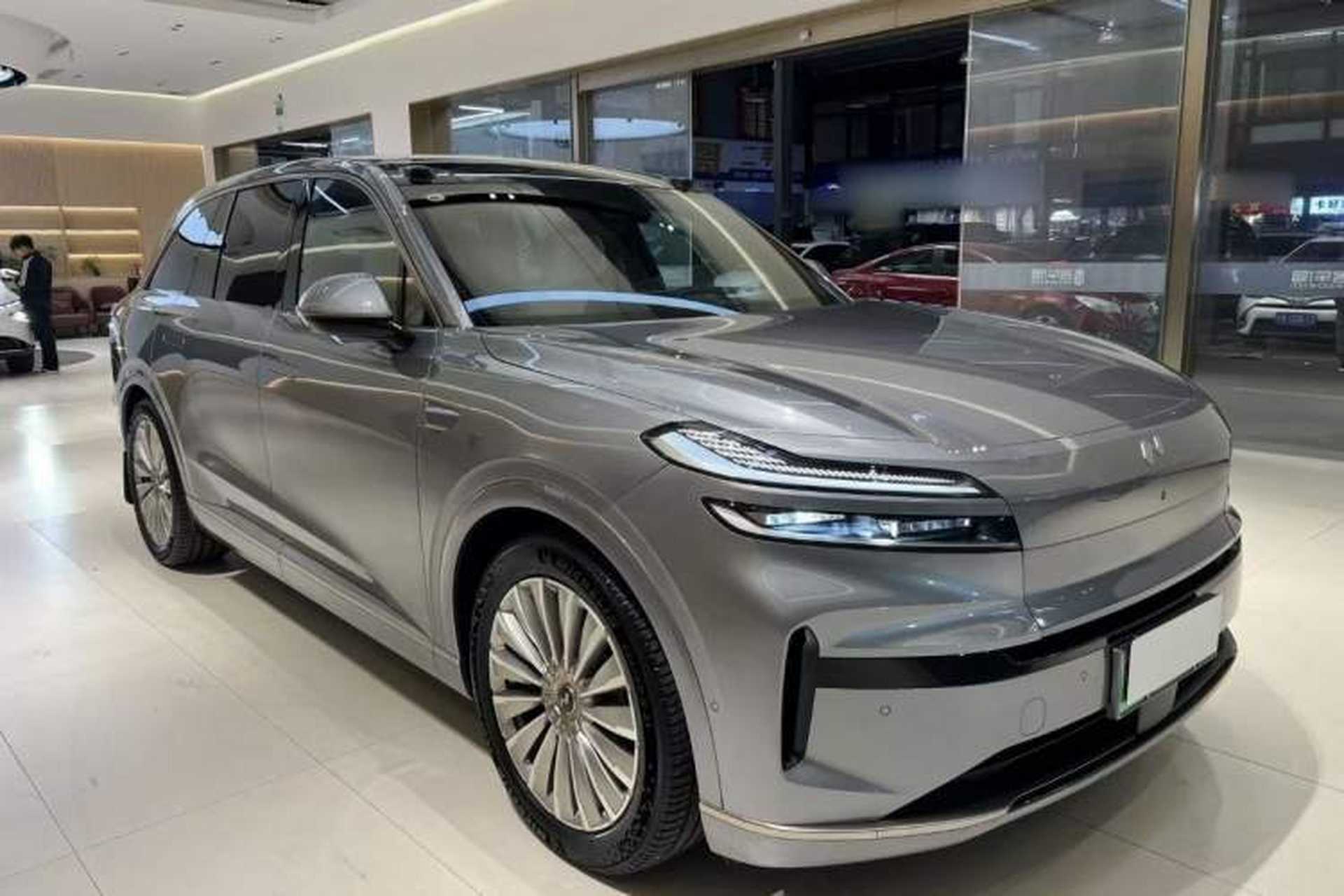 Used ONVO Luxeed L90 2025 Model—Max Six-Seater Version Exterior 4