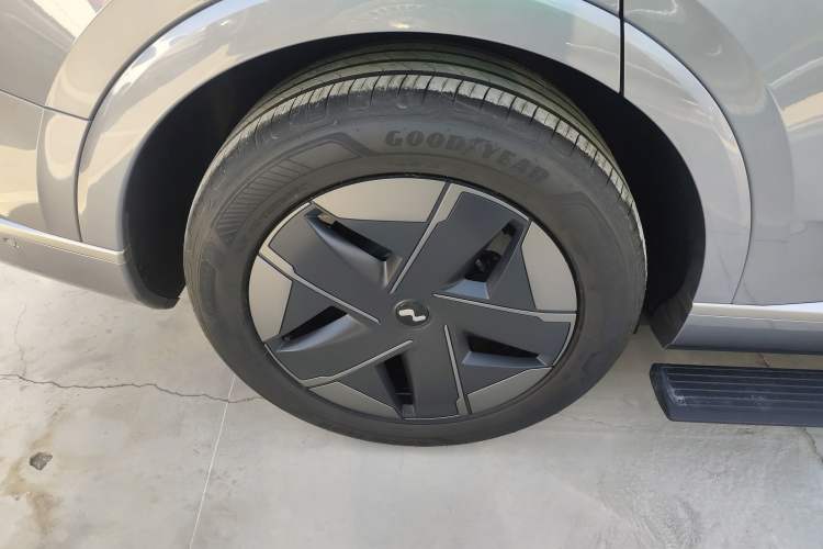 Used ONVO Luxeed L90 2025 Model—Max Six-Seater Version Exterior 8