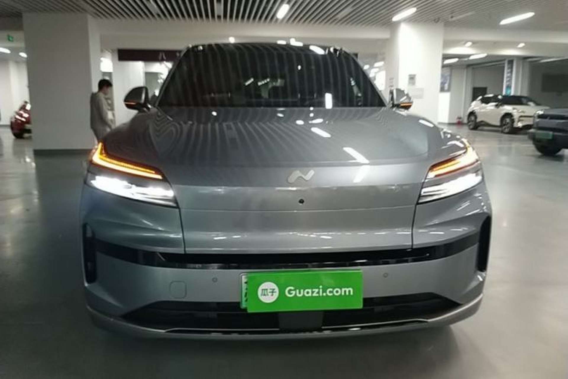 Used ONVO Luxeed L90 2025 Model—Max Six-Seater Version Front