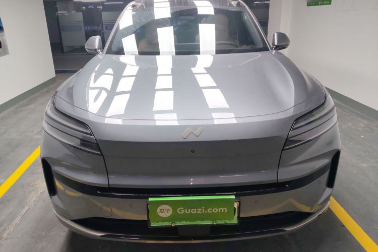 Used ONVO Luxeed L90 2025 Model—Max Six-Seater Version Front