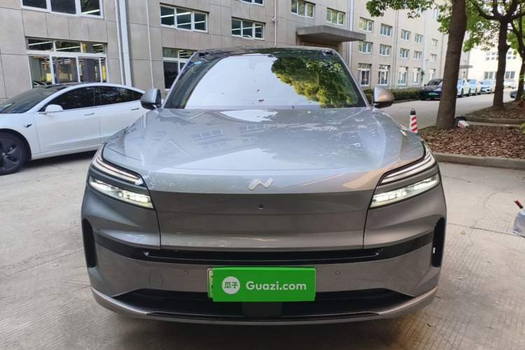 Used ONVO Luxeed L90 2025 Model—Ultra Six-Seater Version Front