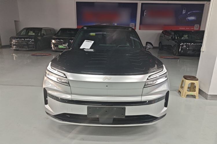 Used ONVO Luxeed L90 2025 Model—Max Six-Seater Version Front