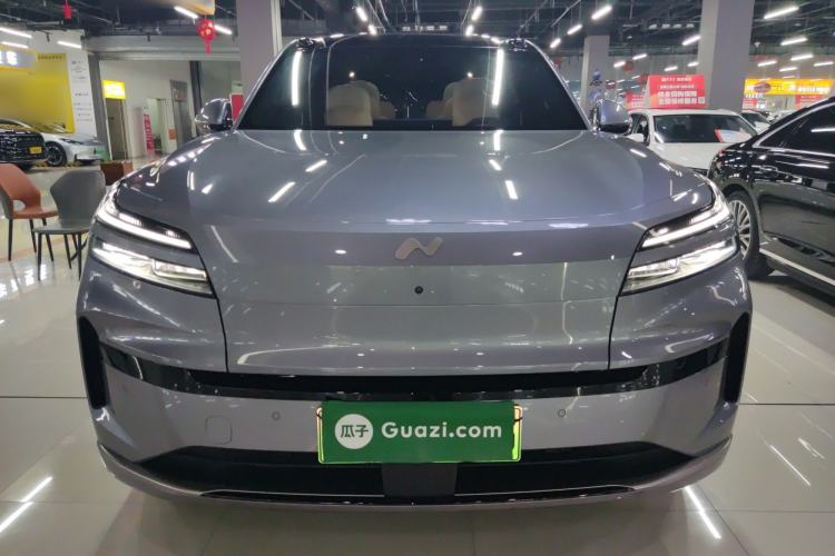 Used ONVO Luxeed L90 2025 Model—Max Six-Seater Version Front