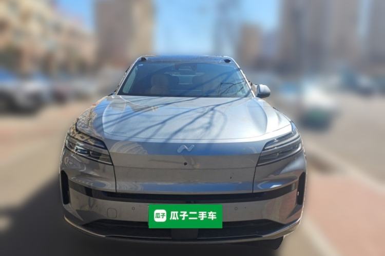 Used ONVO Luxeed L90 2025 Model—Max Six-Seater Version Front
