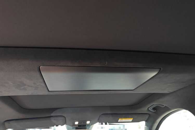 Used ONVO Luxeed L90 2025 Model—Max Six-Seater Version Headliner