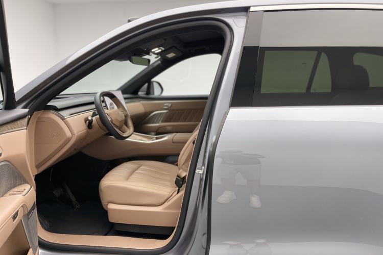 Used ONVO Luxeed L90 2025 Model Ultra Six-Seater 60-degree Battery Edition Interior 1