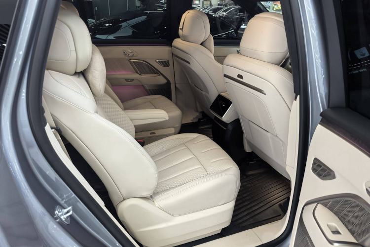 Used ONVO Luxeed L90 2025 Model—Ultra Six-Seater Version Interior 11