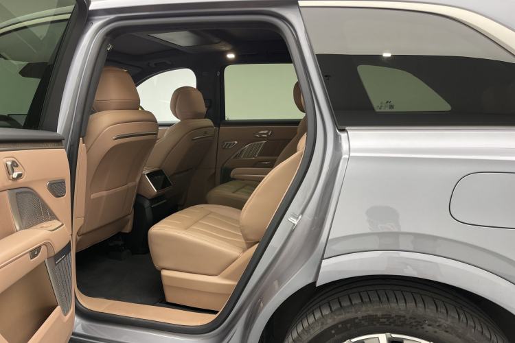 Used ONVO Luxeed L90 2025 Model Ultra Six-Seater 60-degree Battery Edition Interior 2