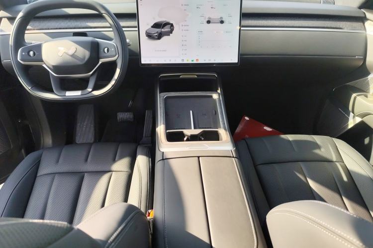Used ONVO Luxeed L90 2025 Model—Max Six-Seater Version Interior 2