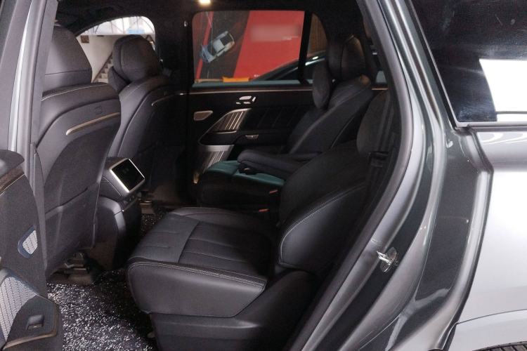 Used ONVO Luxeed L90 2025 Model—Ultra Six-Seater Version Interior 4