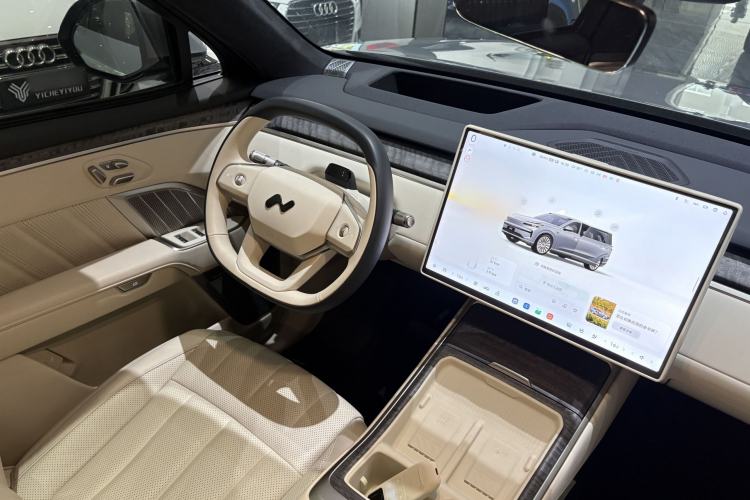 Used ONVO Luxeed L90 2025 Model—Ultra Six-Seater Version Interior 7