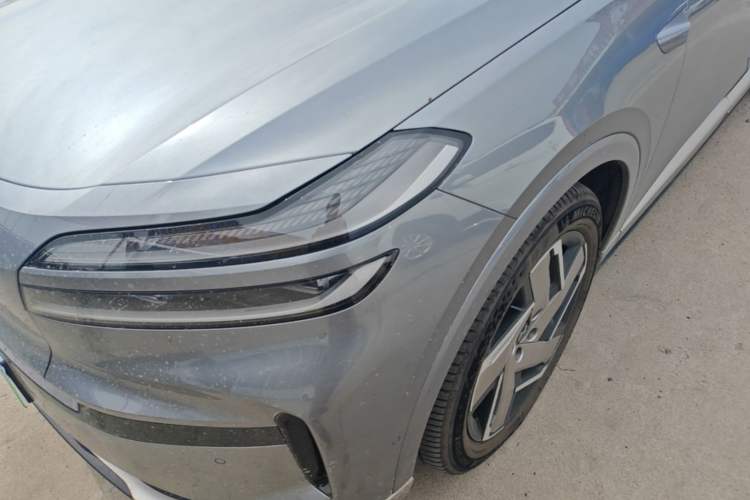 Used ONVO Luxeed L90 2025 Model—Ultra Six-Seater Version Left Front Headlight