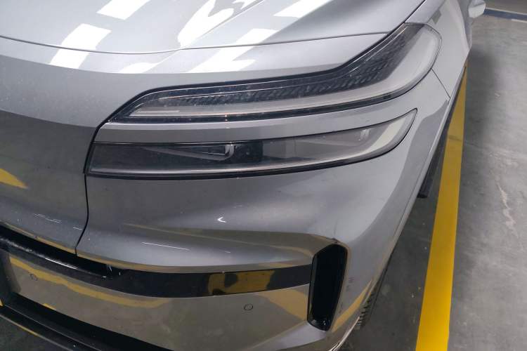 Used ONVO Luxeed L90 2025 Model—Max Six-Seater Version Left Front Headlight