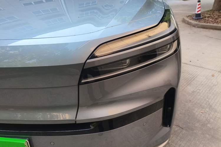 Used ONVO Luxeed L90 2025 Model—Ultra Six-Seater Version Left Front Headlight