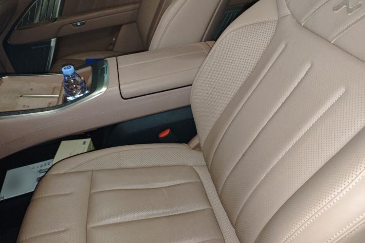 Used ONVO Luxeed L90 2025 Model—Black Knight Special Edition—Six-Seater Left Front Seat