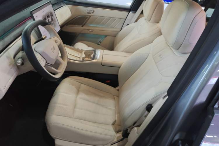 Used ONVO Luxeed L90 2025 Model Max Six-Seater 60-degree Battery Edition Left Front Seat