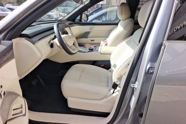 Used ONVO Luxeed L90 2025 Model—Ultra Six-Seater Version Left Front Seat