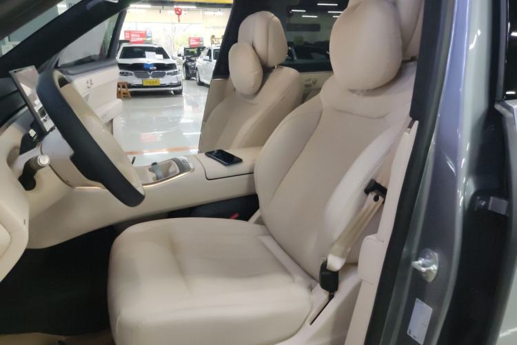 Used ONVO Luxeed L90 2025 Model—Max Six-Seater Version Left Front Seat