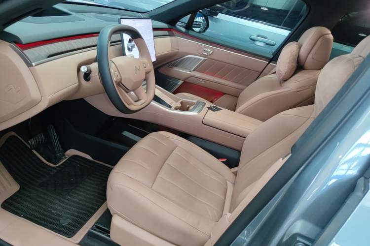 Used ONVO Luxeed L90 2025 Model—Pro Six-Seater Version Left Front Seat