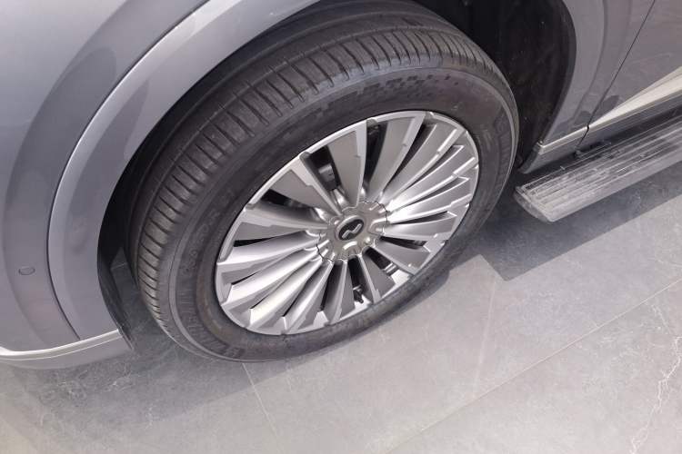 Used ONVO Luxeed L90 2025 Model—Ultra Six-Seater Version Left Front Wheel Hub