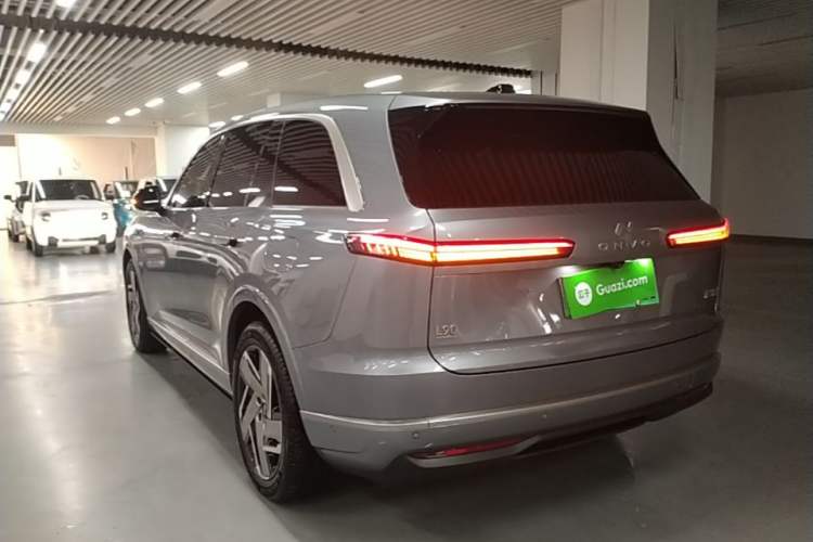 Used ONVO Luxeed L90 2025 Model—Max Six-Seater Version Rear Left 45 Deg
