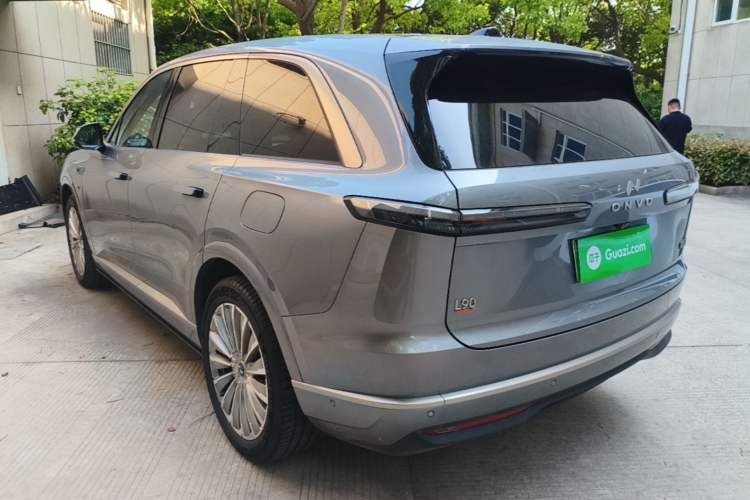 Used ONVO Luxeed L90 2025 Model—Ultra Six-Seater Version Rear Left 45 Deg