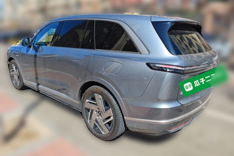 Used ONVO Luxeed L90 2025 Model—Max Six-Seater Version Rear Left 45 Deg
