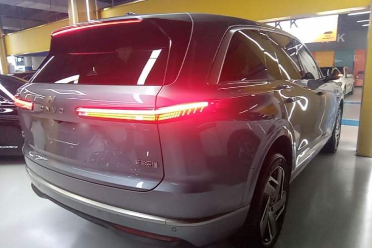 Used ONVO Luxeed L90 2025 Model Ultra Six-Seater 60-degree Battery Edition Rear Right 45 Deg