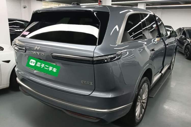 Used ONVO Luxeed L90 2025 Model—Max Six-Seater Version Rear Right 45 Deg