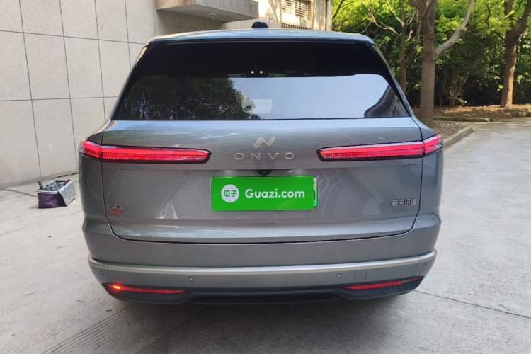 Used ONVO Luxeed L90 2025 Model—Ultra Six-Seater Version Rear
