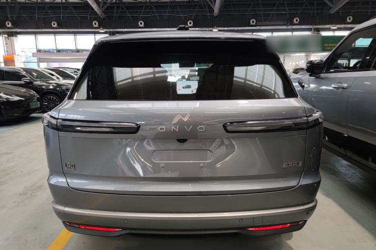 Used ONVO Luxeed L90 2025 Model—Pro Six-Seater Version Rear