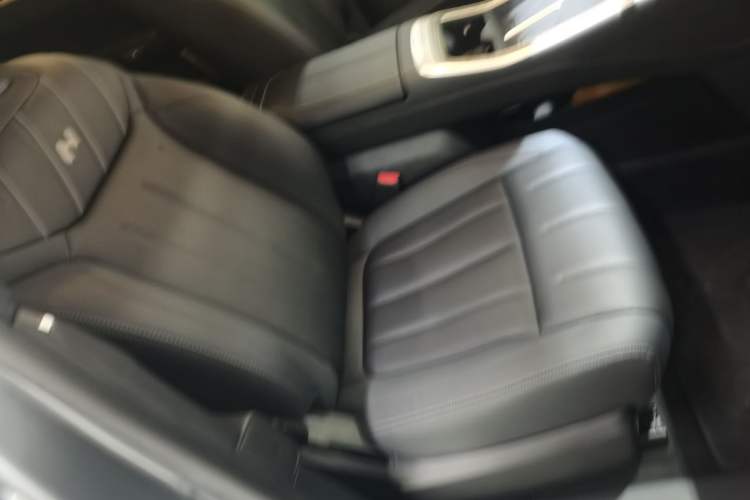 Used ONVO Luxeed L90 2025 Model—Ultra Six-Seater Version Right Front Seat
