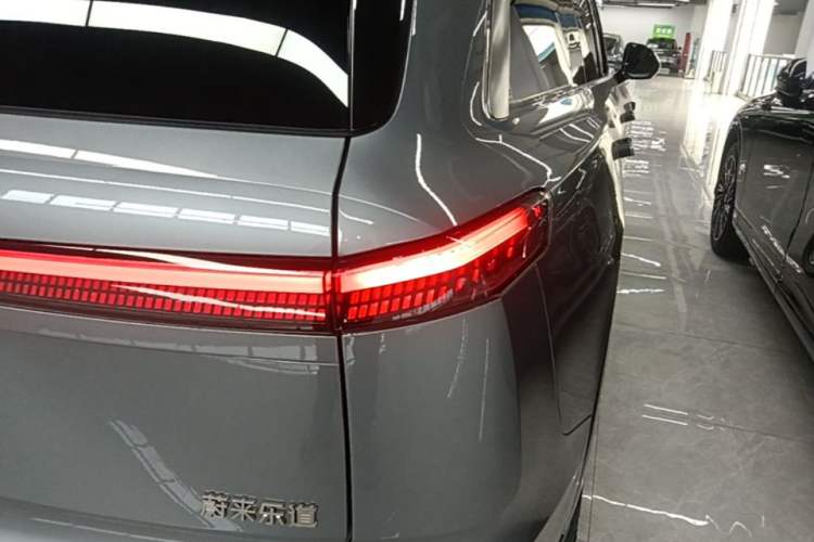 Used ONVO Luxeed L90 2025 Model—Max Six-Seater Version Right Rear Taillight